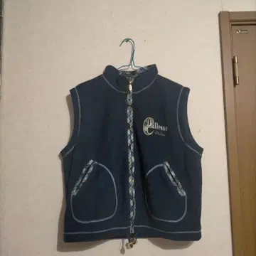 새상품급 Ellesse 네이비 플리스 베스트 L 사이즈