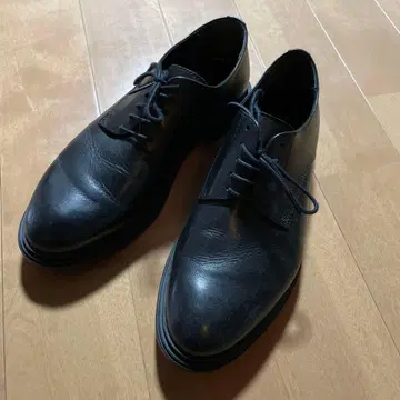 미사용 새상품 GU 지유 리얼 가죽 더비 슈즈 25.5