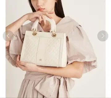 SNIDEL Sustainable 퍼프 핸들 백