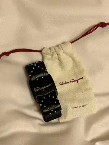 살바토레 페라가모 Ferragamo 머리핀 스터드