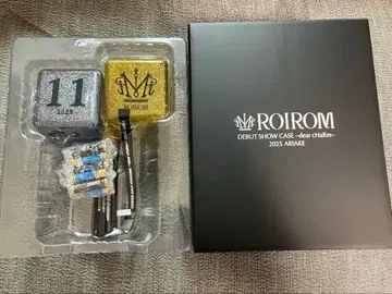 ROIROM / OFFICIAL LIGHT STICK (응원봉)