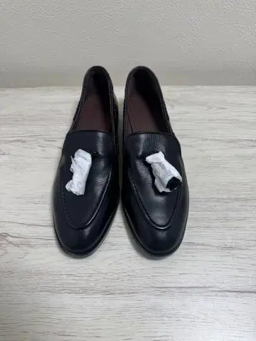 미착용 새상품 소가죽 천연 가죽 블랙 가죽 로퍼