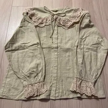 사만사 모스모스 레이스 탈부착 카라 블라우스