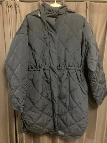 새상품 레이디라이컬카 다운 퀼팅 코트