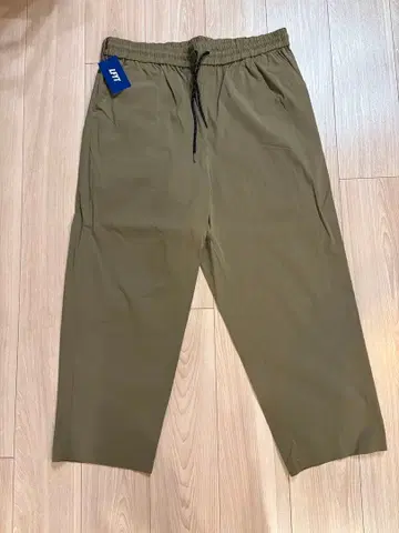 미사용 새상품 LFYT 나일론 트랙 팬츠 카키 XXL