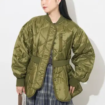 리메이크풍 빈티지 가공 퀼트 페플럼 자켓 / 노카라 퀼트 코트