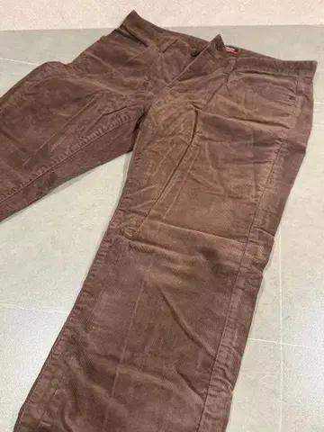 Victorinox 코듀로이 팬츠 브라운