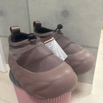 crocs overpuff shorty