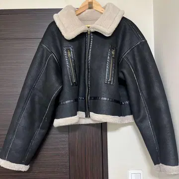 리버서블 보아 카라 부착 인조 가죽 코트 짧은 기장 무스탕 코트