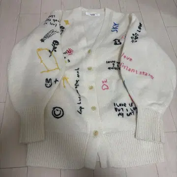 FUR FUR 메시지 자수 가디건