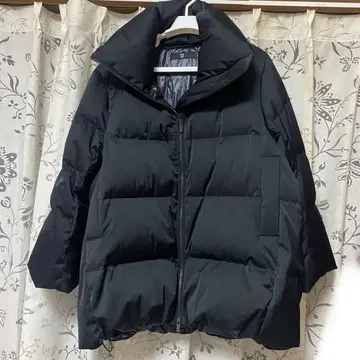 UNIQLO 다운 볼륨 자켓 +J 블랙 미사용 플러스 제이