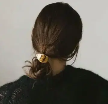 [ 새상품 ] LETICIA 레티시아 Hook 01 포니 후크 골드