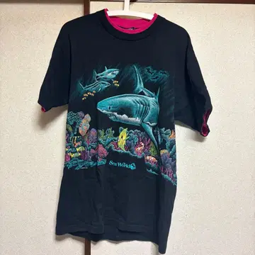 SIGNAL SPORTS 상어 그래픽 T셔츠 L 사이즈