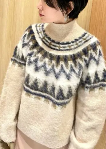 노르딕 샤기 니트 풀오버