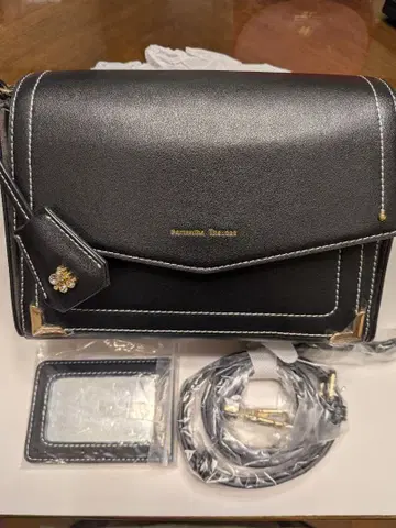 사만사 타바사 비쥬 참 포함 숄더백 새상품