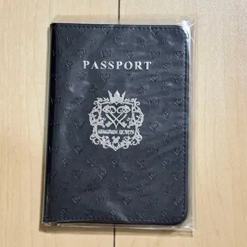 킹덤하츠 여권 케이스 인조 가죽 모노그램 블랙 로고 공식
