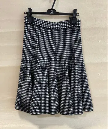 ANAYI 아나이 하운드투스 체크 자카드 니트 플레어 스커트