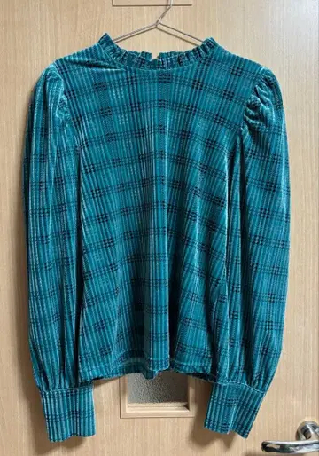 COQULE NUMPH 패턴 블라우스 체크 무늬