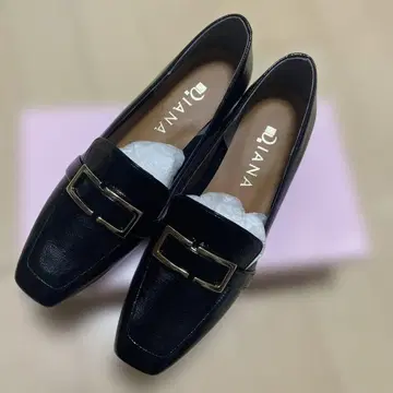 미사용 새상품 DIANA 버클 블랙 로퍼 23.5