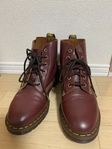 [ Dr. Martens ] 닥터마틴 6홀 부츠
