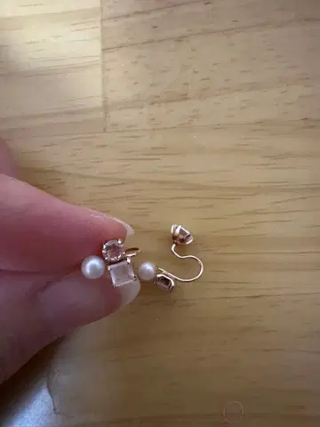 사만다 티아라 귀찌