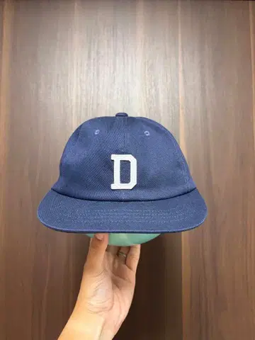 대너 D로고 트윌 와이드 브림 캡