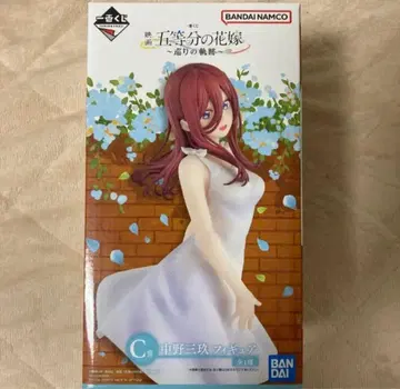 반다이 5등분의 신부 나카노 미쿠 피규어
