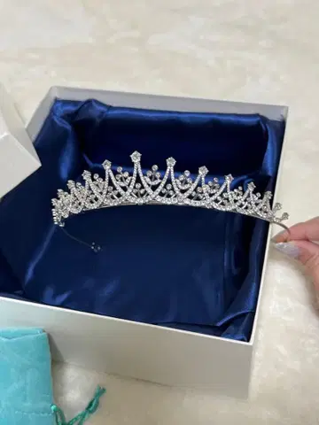 러브티아라 노블 지르코니아 티아라