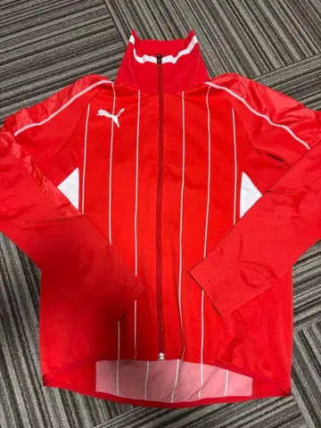 PUMA 레드 스트라이프 저리 상하의 셋업 하프 팬츠