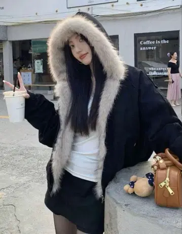 퍼 달린 후드 자켓