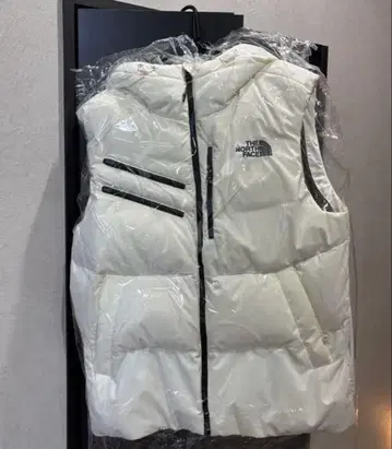 더 노스페이스 다운 베스트 화이트