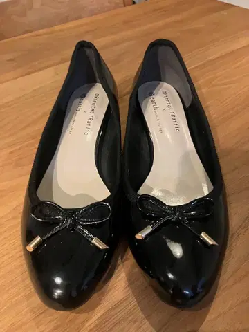 오리엔탈 트래픽 어스 뮤직 앤 이콜로지 플랫슈즈