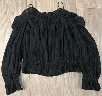 오프숄더 블랙 상의