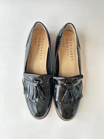 MARGARET HOWELL 블랙 가죽 로퍼