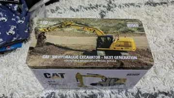 CAT 320 Hydraulic Excavator 85569 1:50