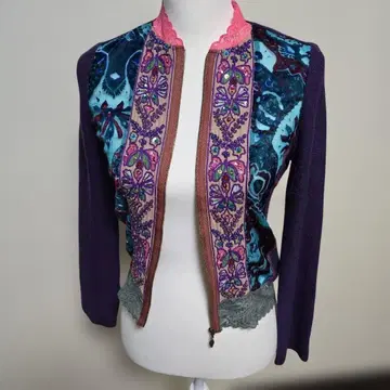 자수 비즈 장식 집업 블루종