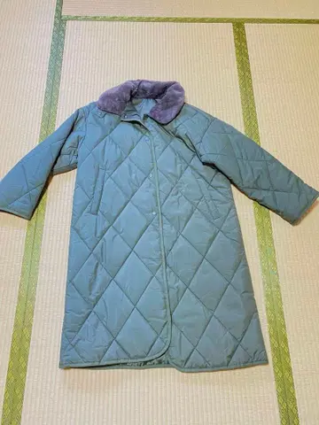 퍼 카라 부착 롱 퀼팅 자켓