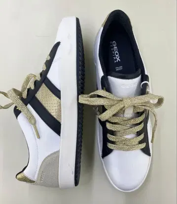 [ 미사용 새상품 ] GEOX 스니커즈 화이트/블랙/골드 38사이즈