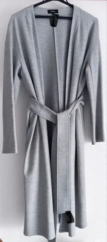 띠어리 롱 코트