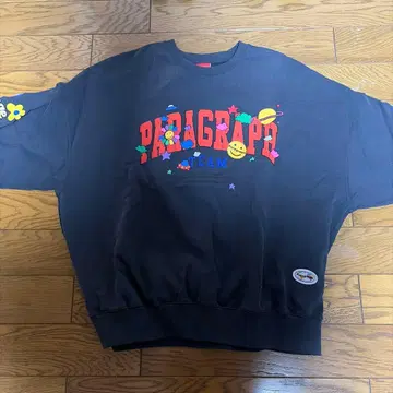 패러그래프 블랙 맨투맨 P08