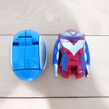 울트라맨 울트라 에그 (울트라맨 티가 발탄 성인)