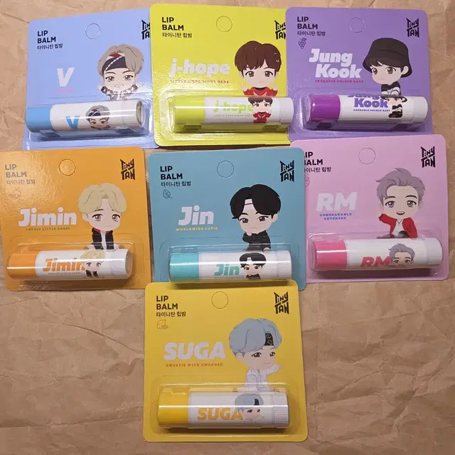 BTS 타이니탄 립밤 7종 새상품.