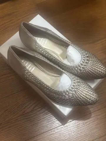 fitfit 손뜨개질 메쉬 포인티드 펌프스니커즈