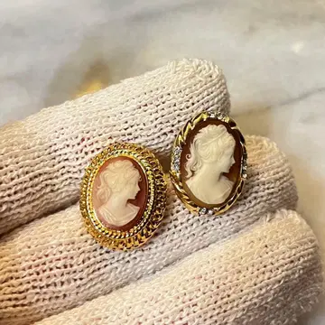 빈티지 귀여운! 작고 앙증맞은 카메오 브로치