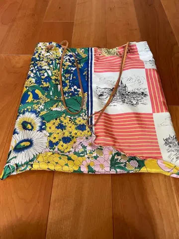 manipuri 멀티 컬러 꽃무늬 토트백