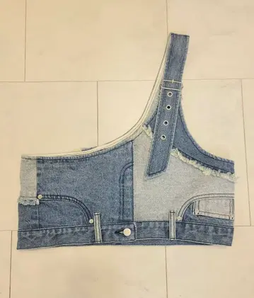 RADIATE 원숄더 데님 뷔스티에 가격 인하 협상 가능