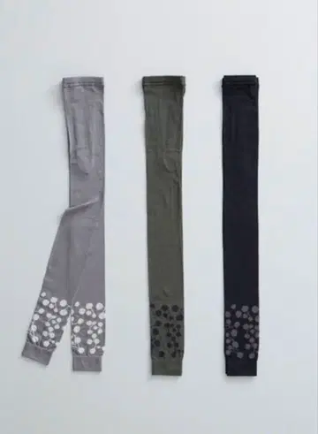 새상품급 아틀리에 나루세 도트 무늬 레깅스