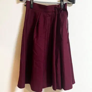 any SiS 버건디 플레어 스커트 무릎 기장