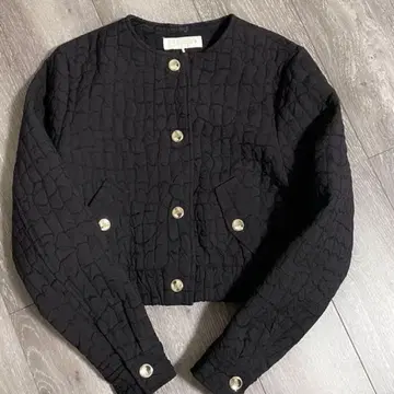 ZARA 골드 버튼 노카라 자켓