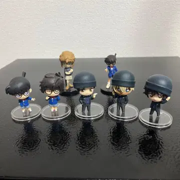 명탐정 코난 피규어